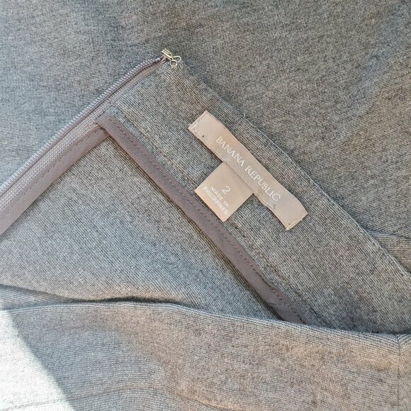 Banana Republic Heather Grey Skater Mini Skirt - Picture 3 of 5